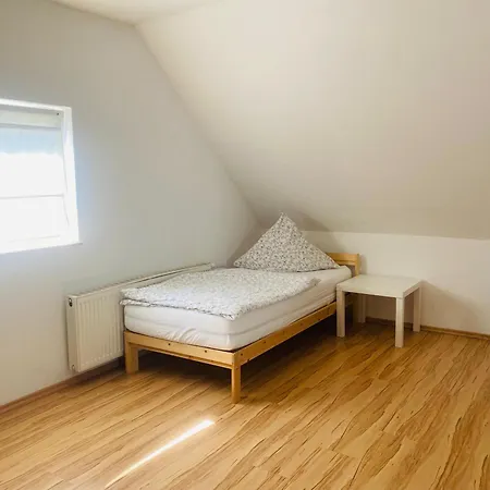 Komplettes Monteur Haus *