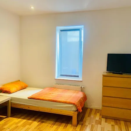 Komplettes Monteur Haus Сasa de vacaciones *